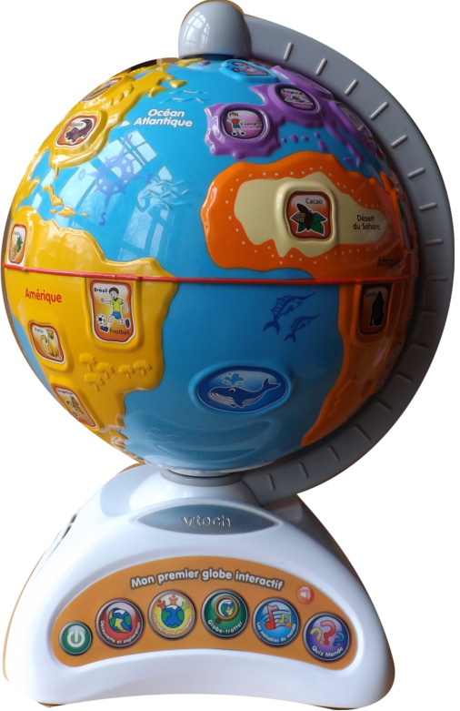 un petit globe avec une présentation simplifiée des pays du monde