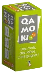 une boîte verte avec qamoki écrit en gros